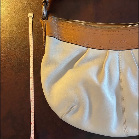 Handbag - Picture 3 of 9